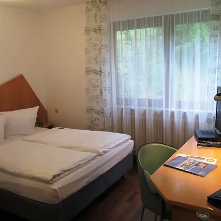 & Restaurant Kaiser Superior Herrenberg