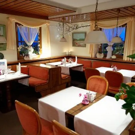 & Restaurant Kaiser Superior 酒店 赫伦贝格