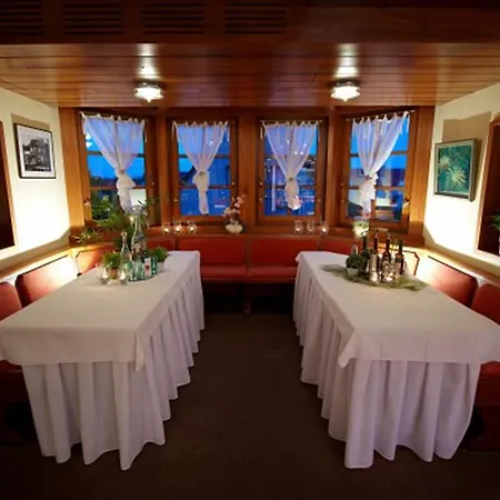 & Restaurant Kaiser Superior 3*