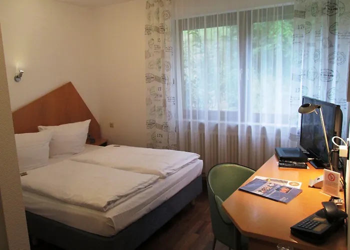 & Restaurant Kaiser Superior هيرنباغ