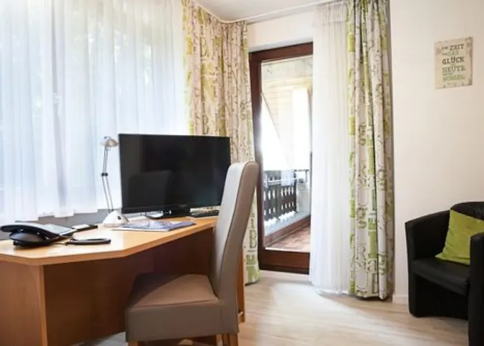 & Restaurant Kaiser Superior هيرنباغ